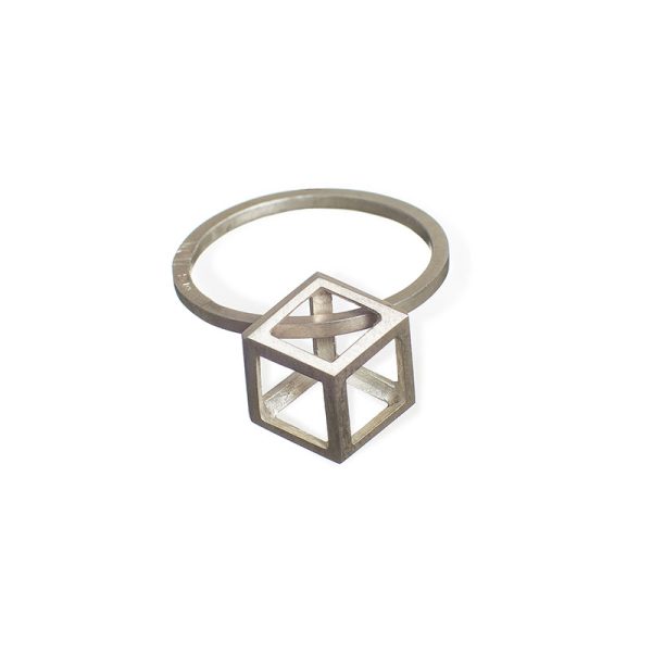 Rhombus ring